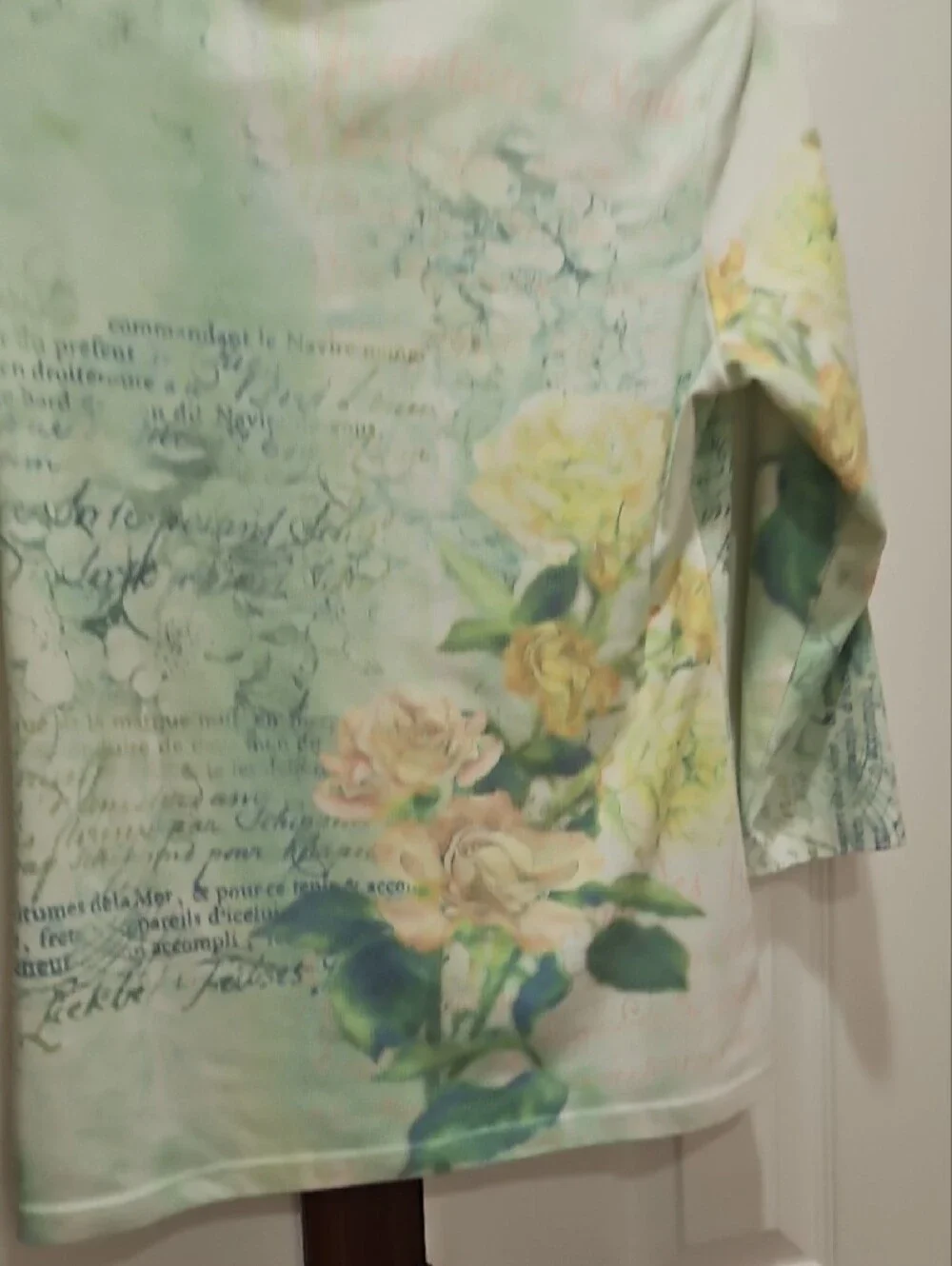 Christopher & Banks Light Green With Yellow Roses. Top with Light Green Trim - Picture 4 of 4